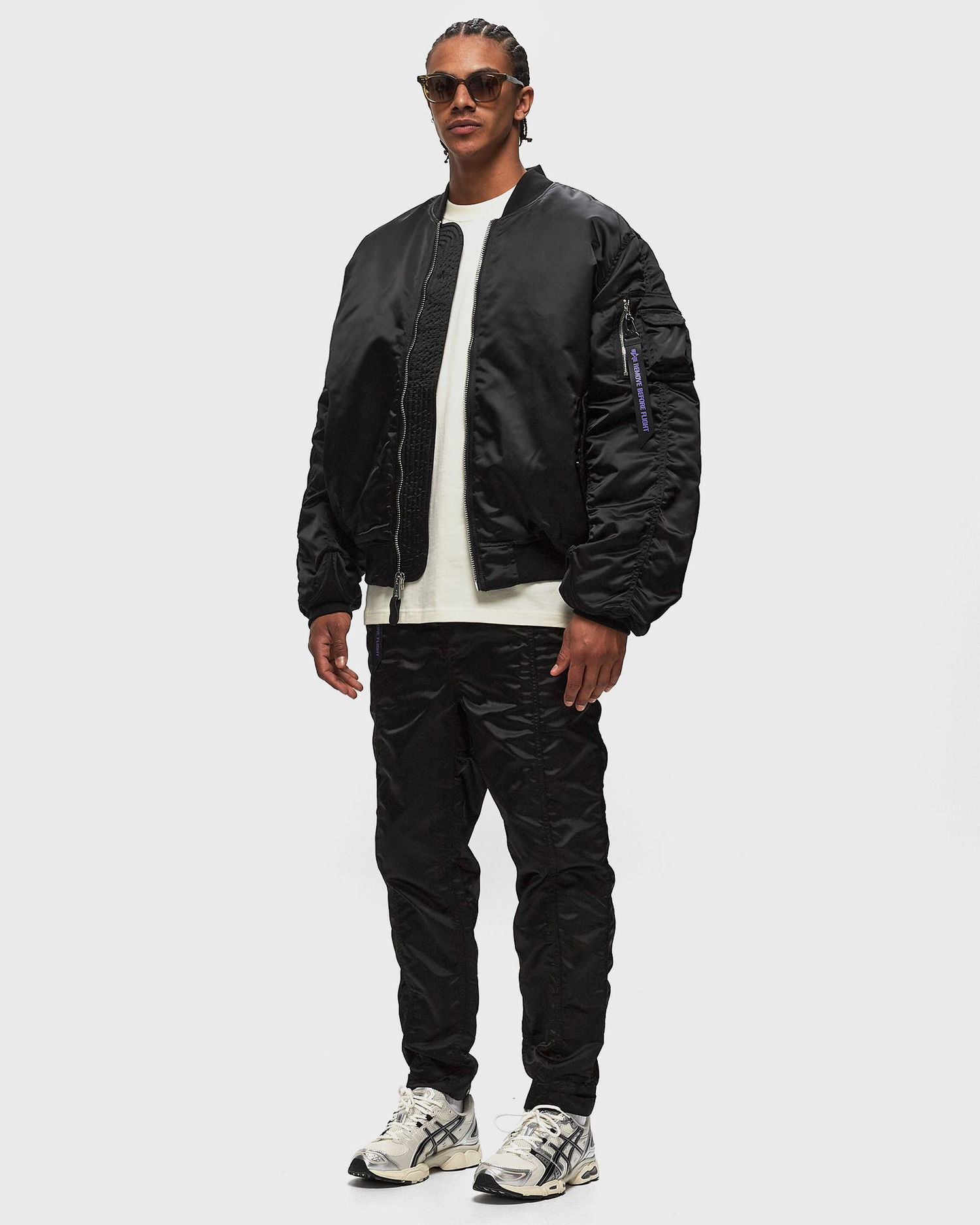 Bomber-takki Alpha Industries MA-1 UV Flight Jacket Musta | 766027-03, 1