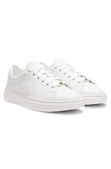 Vaatteet ja asusteet BOSS Embossed Logo Leather Valkoinen | 50548110, 0