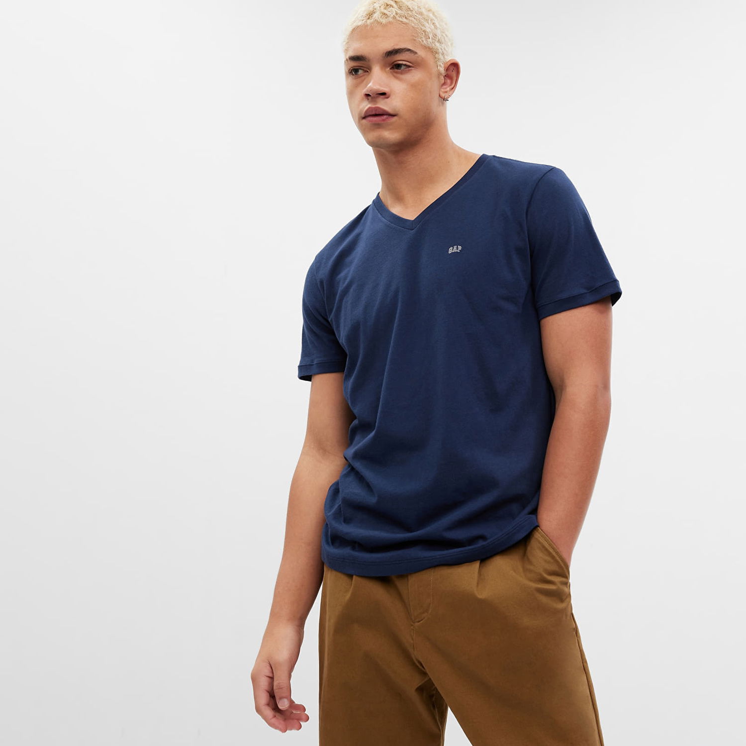 T-paita GAP Micro Logo Vee Neck Tee Tapestry Navy Tummansininen | 753771-03, 0