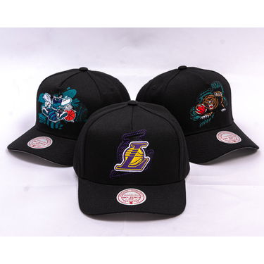 Korkki Mitchell & Ness NBA Los Angeles Lakers Tilted Pro Snapback Cap Musta | HP12813-LALBLCK, 4