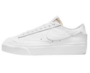 Luokka Valkoiset tennarit Nike